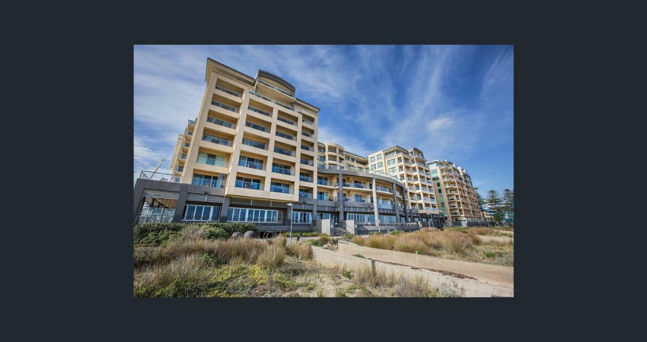 Beachside Luxury Apartments One & Two Bedroom In Beachfront Oaks Pier Building Glenelg Exterior foto
